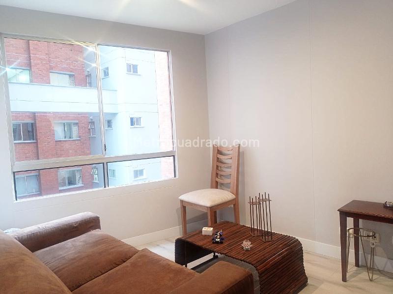 Apartamento Amoblado de 3 Alcobas en Arriendo en El Poblado (Conjunto) - 9