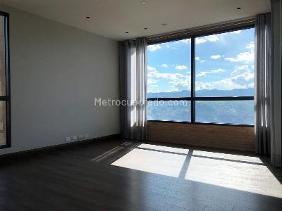 Apartamento de 4 alcobas en venta en El Poblado, Medellín, 490 m² · foto 16 de 20