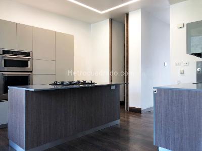 Apartamento de 4 alcobas en venta en El Poblado, Medellín, 490 m² · foto 9 de 20