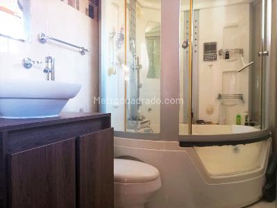 Casa de 4 alcobas en venta en El Poblado, Medellín, 285 m² · foto 15 de 18