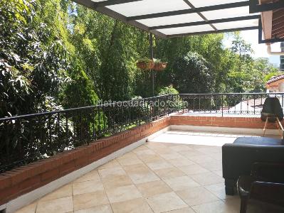 Casa de 4 alcobas en venta en El Poblado, Medellín, 285 m² · foto 18 de 18