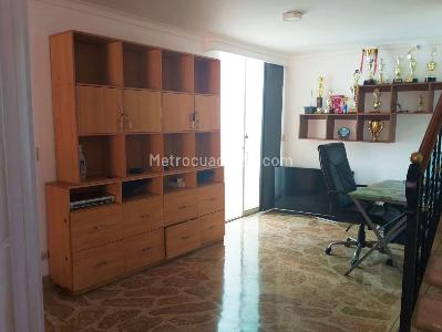 Casa de 4 alcobas en venta en El Poblado, Medellín, 285 m² · foto 5 de 18