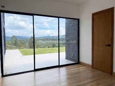 Casa de 3 alcobas en arriendo en La Victoria, Rionegro, 240 m² · foto 7 de 19