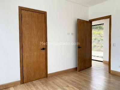 Casa de 3 alcobas en arriendo en La Victoria, Rionegro, 240 m² · foto 8 de 19