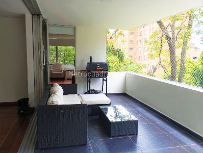 Apartamento de 3 alcobas en venta en Los Naranjos, Medellín, 230 m² · foto 18 de 19