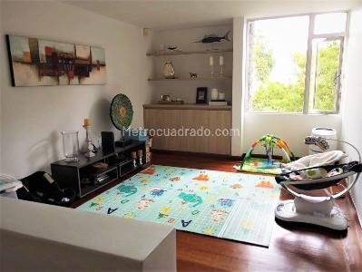 Apartamento de 3 alcobas en venta en Los Naranjos, Medellín, 230 m² · foto 9 de 19