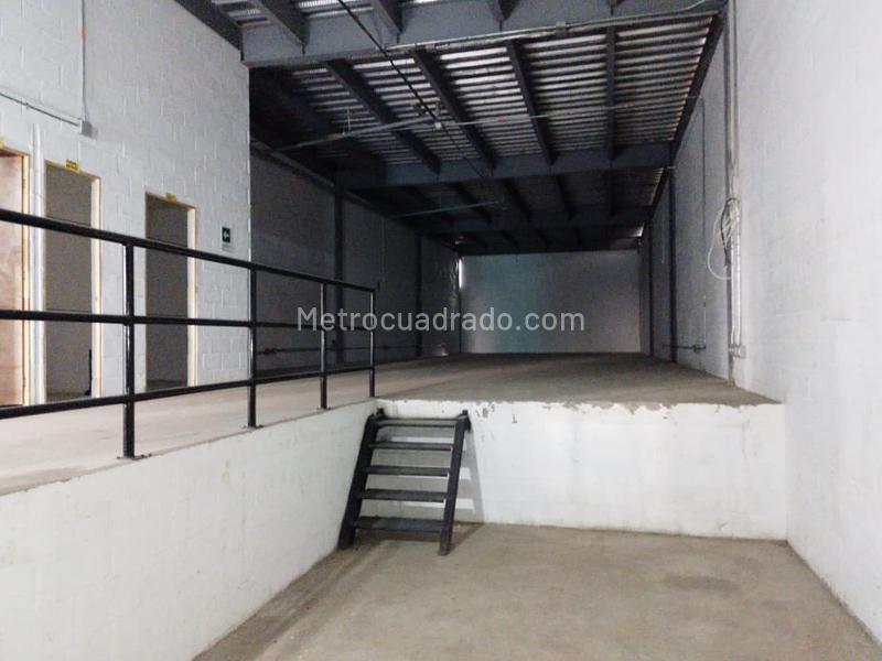 Bodega en Arriendo, CENTRO, Medellín - Más