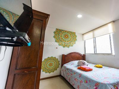 Apartamento de 3 alcobas en venta en Envigado, Envigado, 86 m² · foto 7 de 11