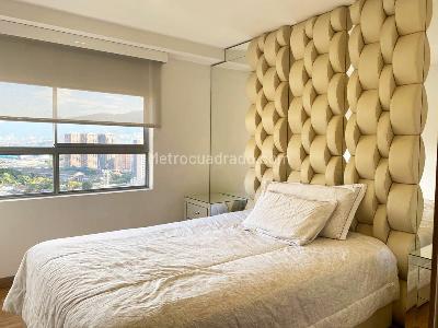 Apartamento de 3 alcobas en arriendo en Castropol, Medellín, 110 m² · foto 11 de 19
