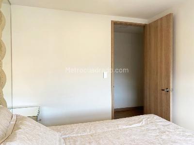 Apartamento de 3 alcobas en arriendo en Castropol, Medellín, 110 m² · foto 12 de 19