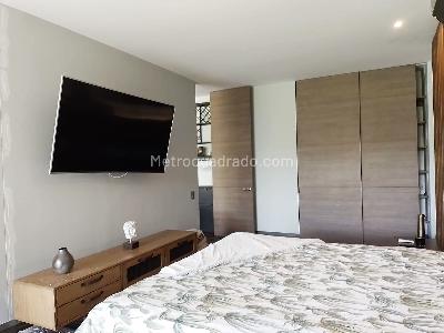 Apartamento de 2 alcobas en arriendo en El Poblado, Medellín, 130 m² · foto 12 de 19