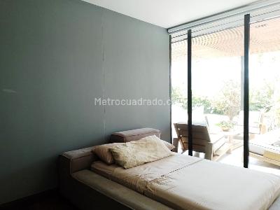 Apartamento de 2 alcobas en arriendo en El Poblado, Medellín, 130 m² · foto 14 de 19