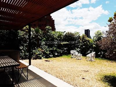 Apartamento de 2 alcobas en arriendo en El Poblado, Medellín, 130 m² · foto 17 de 19
