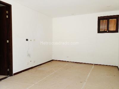 Casa de 5 alcobas en venta en Envigado, Envigado, 386 m² · foto 9 de 20