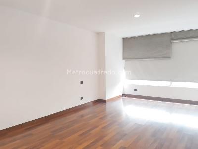 Apartamento de 3 alcobas en venta en Los Naranjos, Medellín, 210 m² · foto 11 de 20