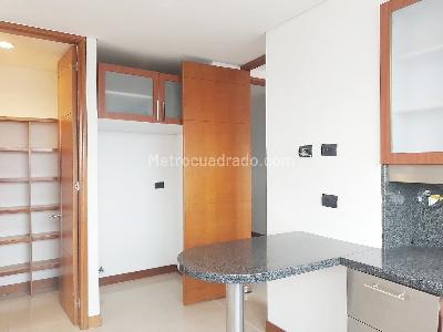 Apartamento de 3 alcobas en venta en Los Naranjos, Medellín, 210 m² · foto 7 de 20