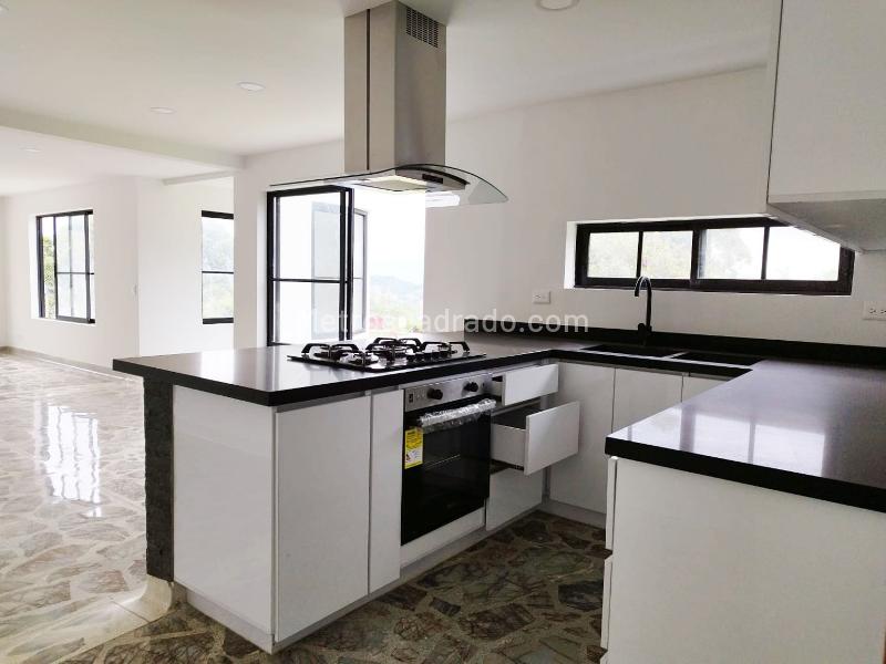 Oficina en Arriendo, ENVIGADO, Envigado - Más