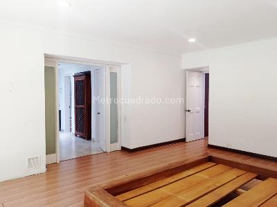 Casa de 4 alcobas en arriendo en El Poblado, Medellín, 500 m² · foto 11 de 20
