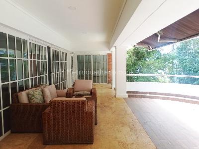 Casa de 4 alcobas en arriendo en El Poblado, Medellín, 500 m² · foto 18 de 20
