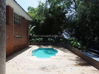 Casa de 4 alcobas en arriendo en El Poblado, Medellín, 500 m² · foto 19 de 20