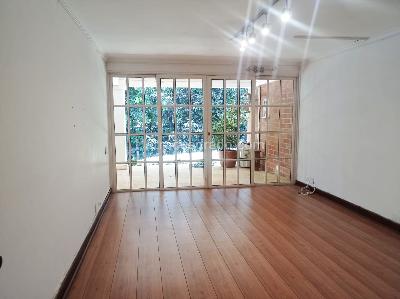 Casa de 4 alcobas en arriendo en El Poblado, Medellín, 500 m² · foto 9 de 20