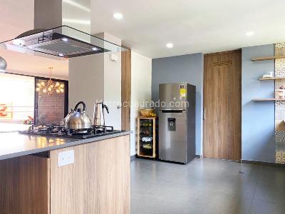 Apartamento de 3 alcobas en venta en El Poblado, Medellín, 190 m² · foto 11 de 20