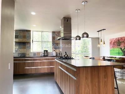 Apartamento de 3 alcobas en venta en El Poblado, Medellín, 190 m² · foto 12 de 20