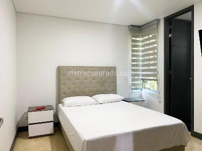 Apartamento de 3 alcobas en venta en Lalinde, Medellín, 146 m² · foto 13 de 20