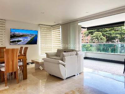 Apartamento de 3 alcobas en venta en Lalinde, Medellín, 146 m² · foto 1 de 20