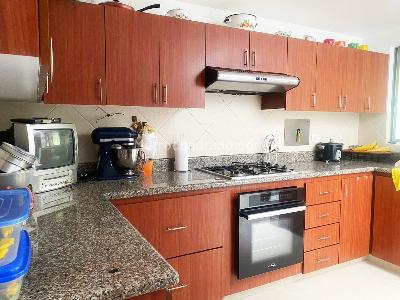 Casa de 3 alcobas en venta en Los Benedictinos, Envigado, 239 m² · foto 6 de 20