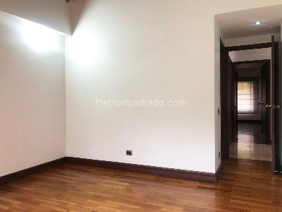 Casa de 4 alcobas en venta en El Poblado, Medellín, 375 m² · foto 12 de 20