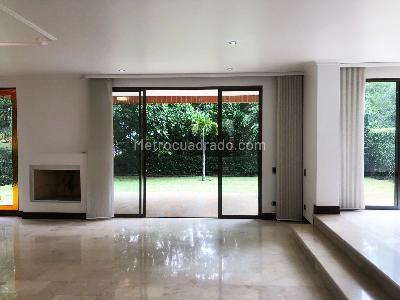 Casa de 4 alcobas en venta en El Poblado, Medellín, 375 m² · foto 4 de 20