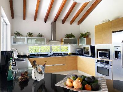 Casa de 3 alcobas en venta en Rionegro, Rionegro, 384 m² · foto 5 de 20