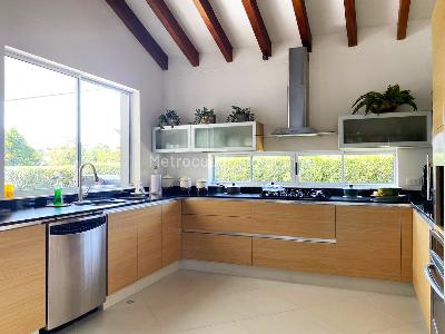 Casa de 3 alcobas en venta en Rionegro, Rionegro, 384 m² · foto 6 de 20