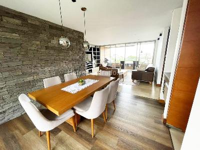 Apartamento de 3 alcobas en venta en Los Balsos, Medellín, 145 m² · foto 2 de 19