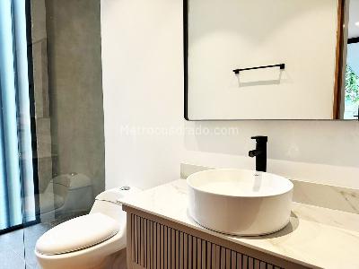Apartamento de 3 alcobas en venta en El Castillo, Medellín, 215 m² · foto 14 de 17