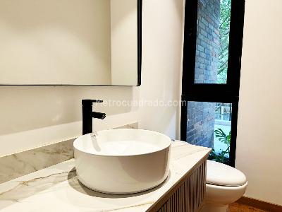 Apartamento de 3 alcobas en venta en El Castillo, Medellín, 215 m² · foto 17 de 17