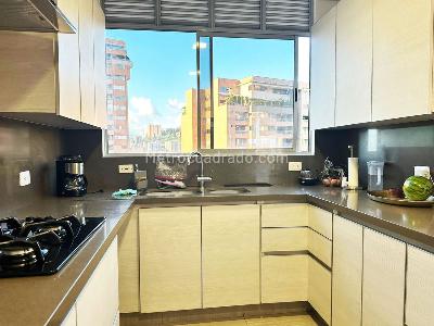 Apartamento de 3 alcobas en venta en El Poblado, Medellín, 194 m² · foto 9 de 20