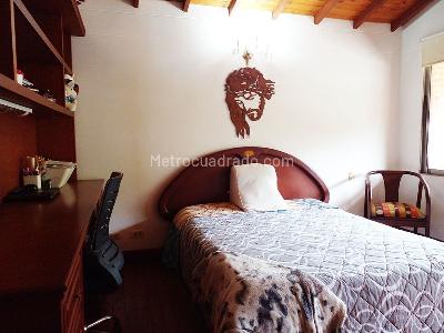 Casa de 3 alcobas en venta en Envigado, Envigado, 236 m² · foto 16 de 20