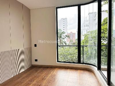 Apartamento de 3 alcobas en venta en El Poblado, Medellín, 215 m² · foto 10 de 19