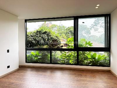 Apartamento de 3 alcobas en venta en El Poblado, Medellín, 215 m² · foto 12 de 19