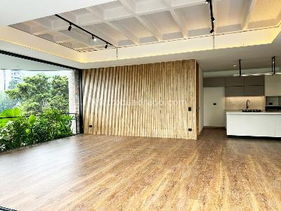Apartamento de 3 alcobas en venta en El Poblado, Medellín, 215 m² · foto 4 de 19