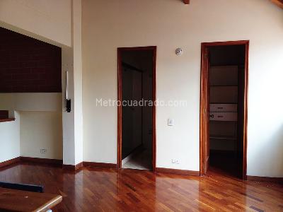 Casa de 3 alcobas en venta en El Poblado, Medellín, 270 m² · foto 9 de 20