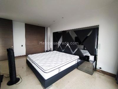 Apartamento en arriendo en El Poblado, Medellín · foto 13 de 20