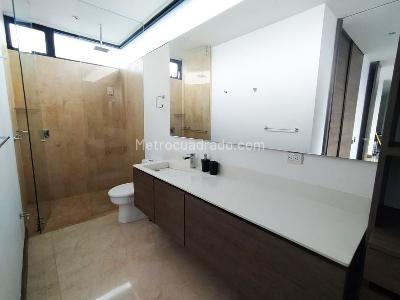 Apartamento en arriendo en El Poblado, Medellín · foto 17 de 20