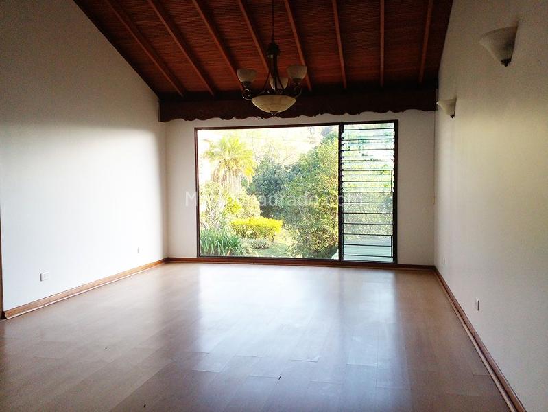 4BR House in EL CHOCHO (470 m²)