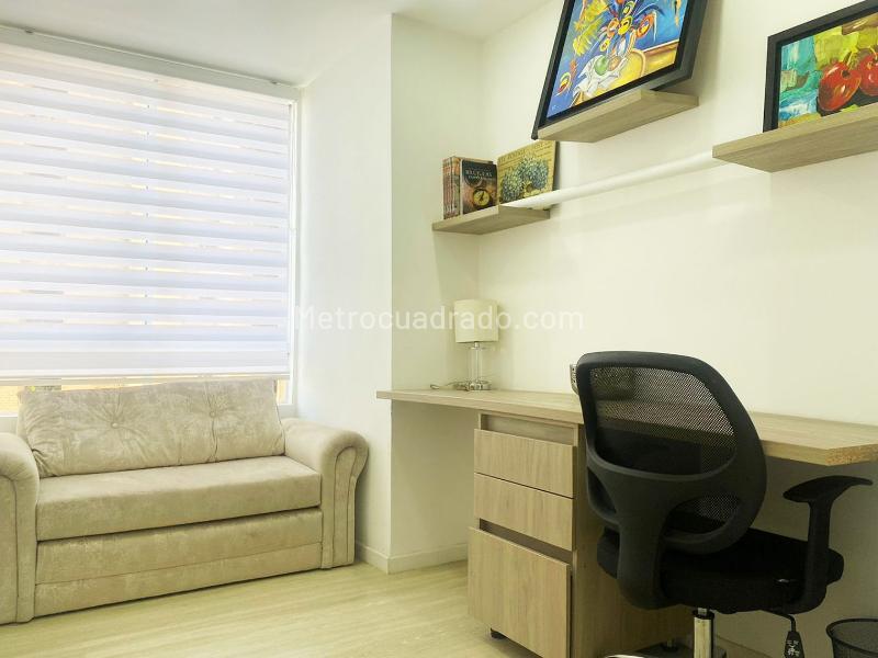 3BR Apartment in El Poblado Closed Unit on Main Road - 9