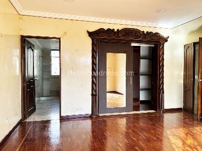 Casa de 4 alcobas en venta en El Poblado, Medellín, 330 m² · foto 12 de 15