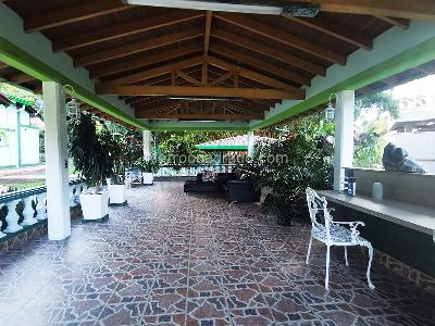 Casa de 4 alcobas en arriendo en Envigado, Envigado, 450 m² · foto 16 de 19