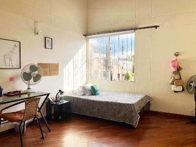Casa de 4 alcobas en venta en El Poblado, Medellín, 298 m² · foto 10 de 19